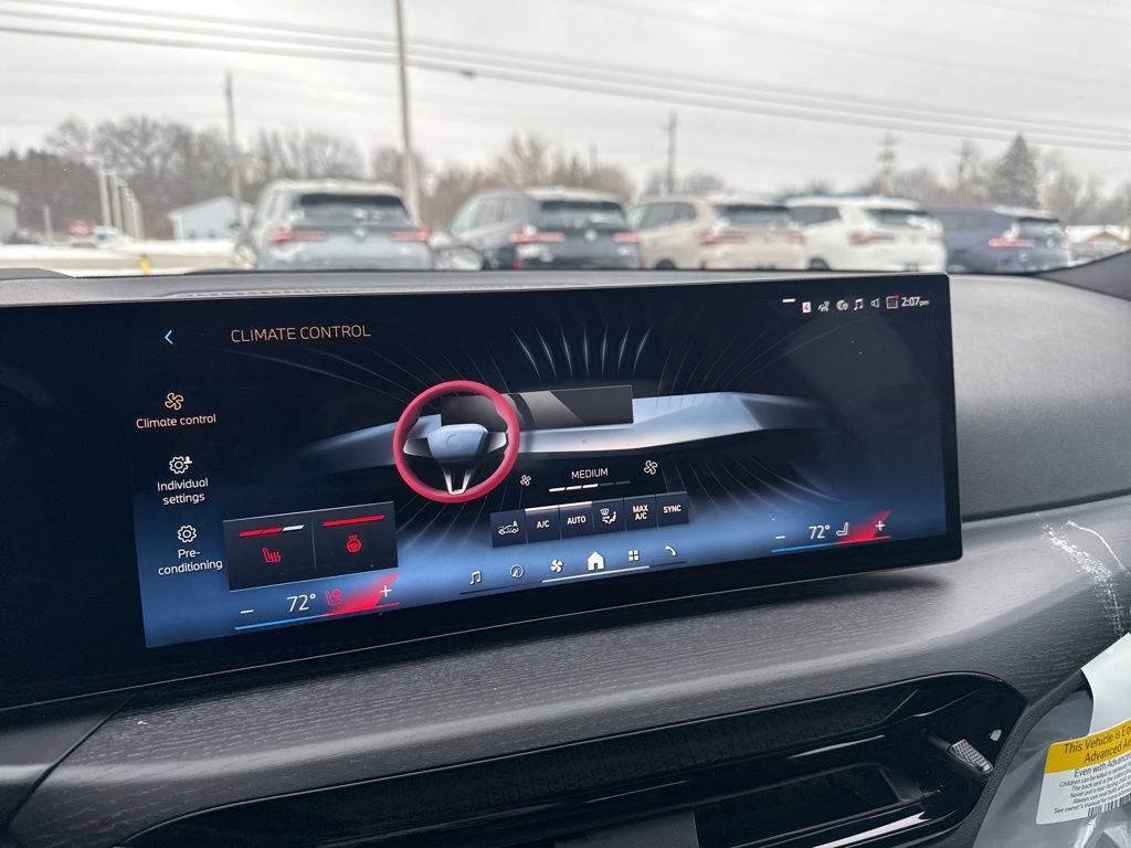 New 2026 BMW 330i xDrive Sedan w/ M Sport Package image 18