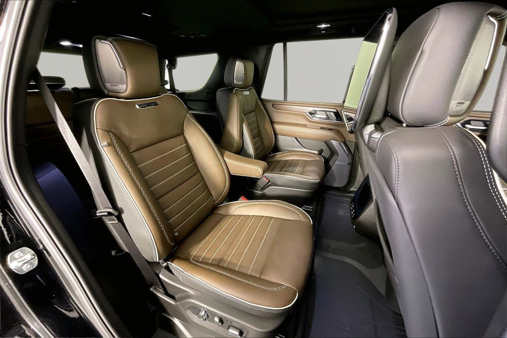 New 2027 GMC Yukon Denali Ultimate AWD/4WD image 11