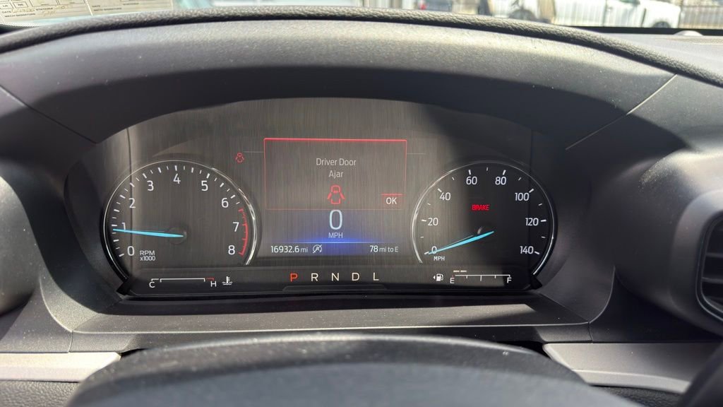 Used 2024 Ford Explorer XLT AWD/4WD image 12