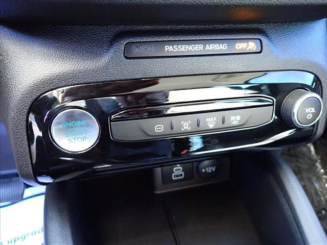 Used 2025 Ford Escape SE image 20