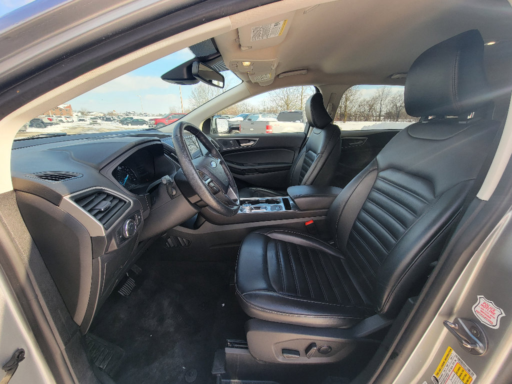 Used 2024 Ford Edge SEL image 11