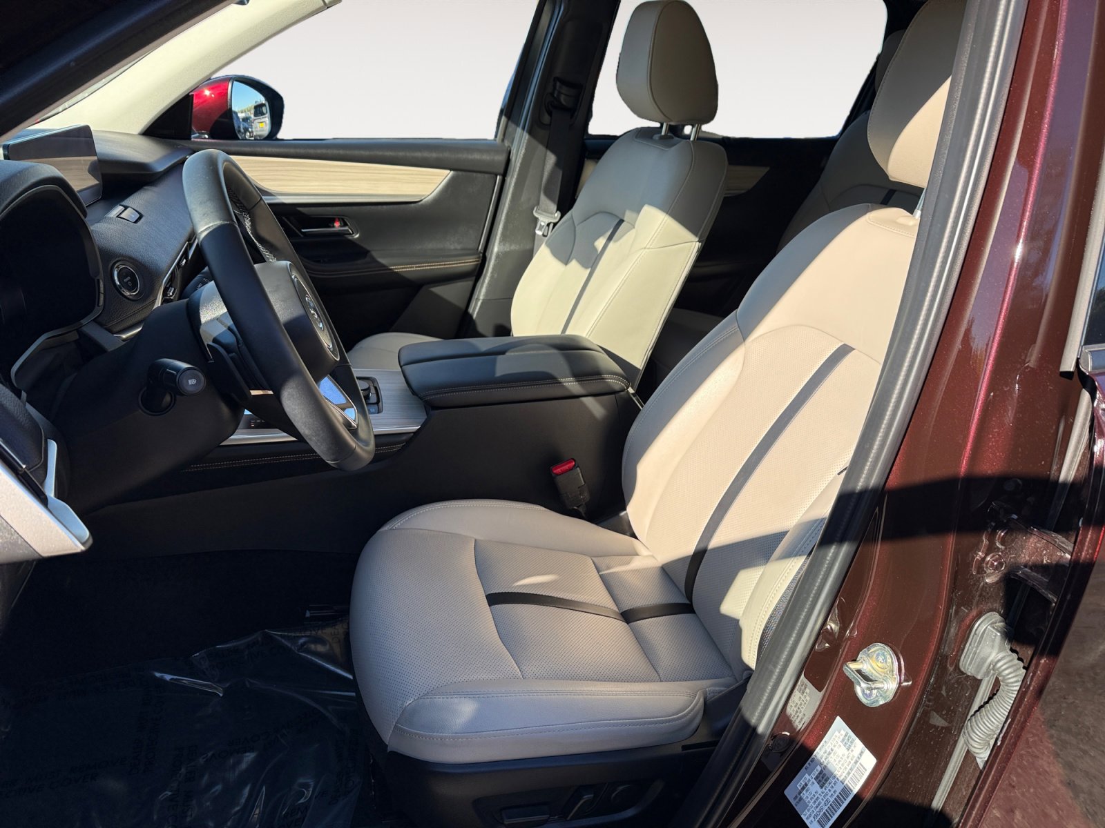 Certified 2024 MAZDA CX-90 Plug-In Hybrid w/ Premium Pkg image 10