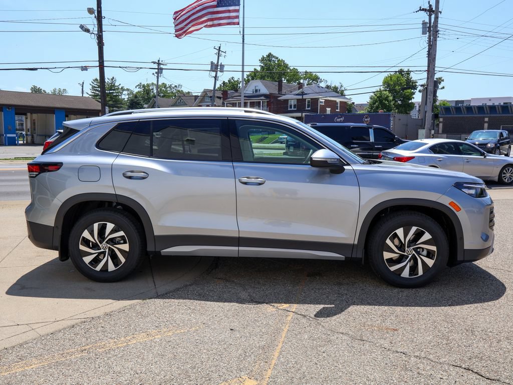 New 2026 Volkswagen Tiguan S FWD image 6