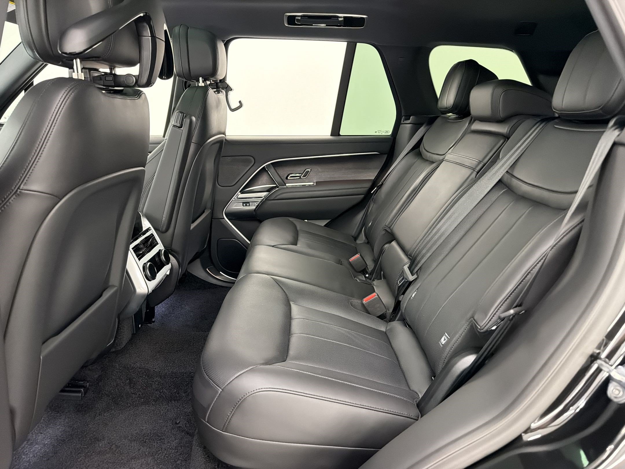 New 2026 Land Rover Range Rover SE AWD/4WD image 22
