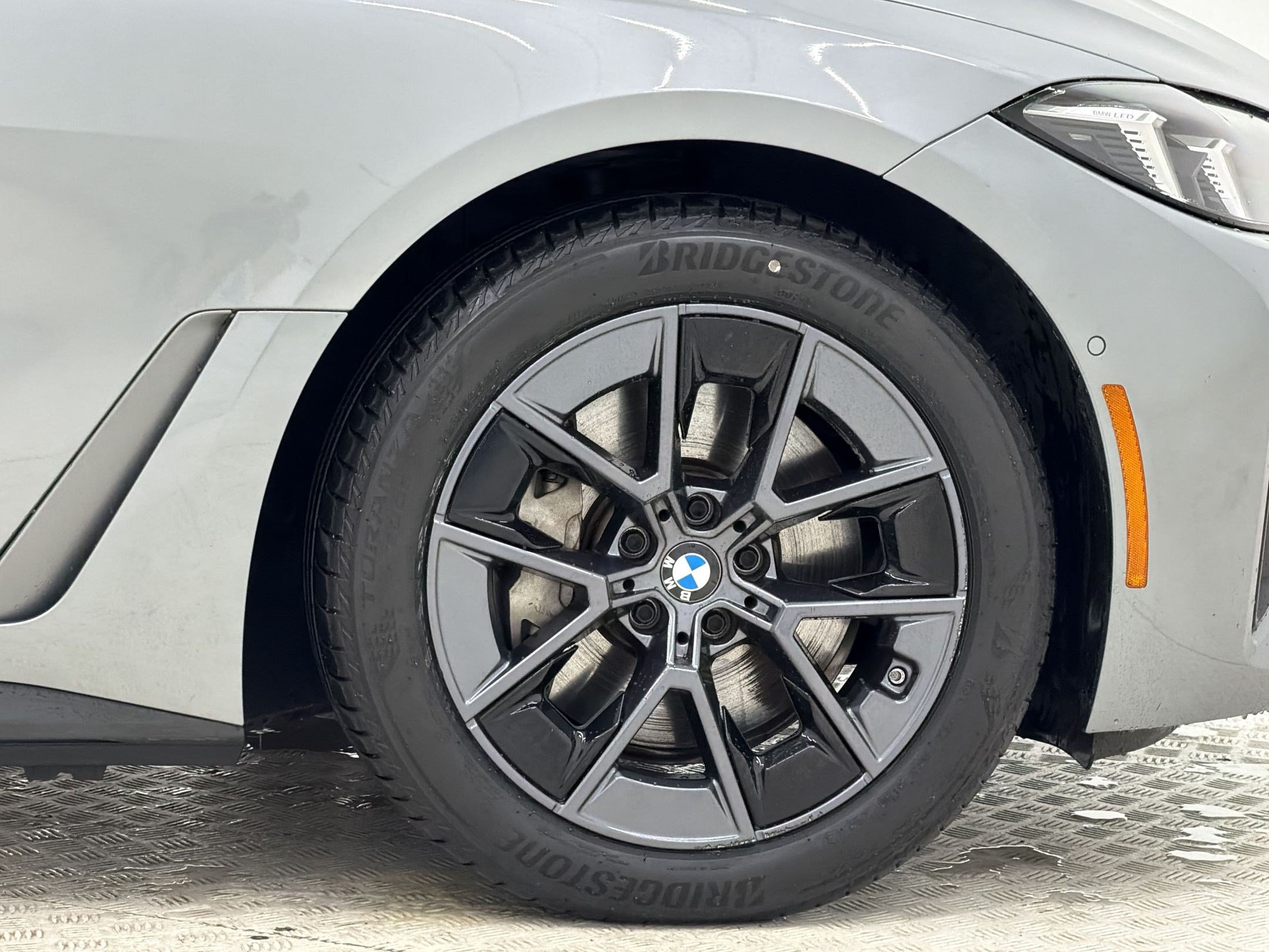 Used 2025 BMW i4 eDrive40 w/ Premium Package RWD image 13