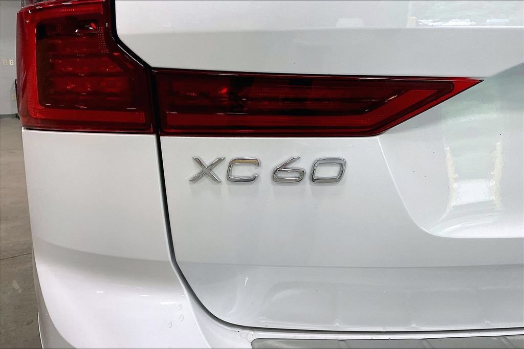 Certified 2026 Volvo XC60 B5 Plus w/ Protection Package Premier AWD/4WD image 23