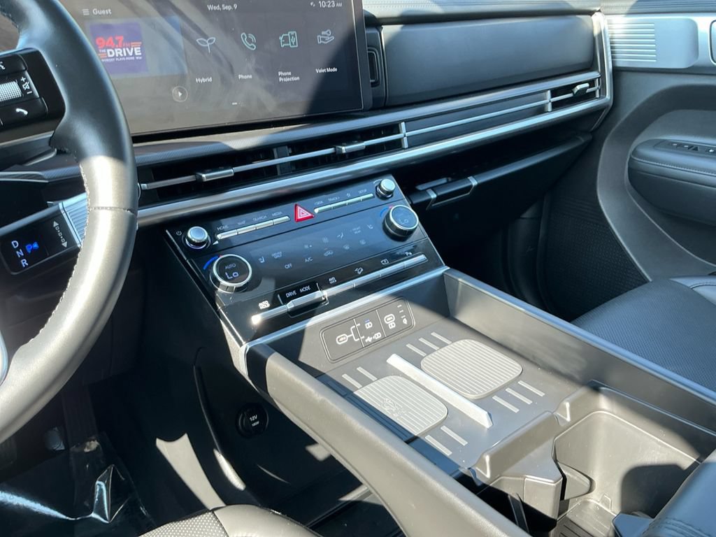 Used 2025 Hyundai Santa Fe SEL AWD/4WD image 12