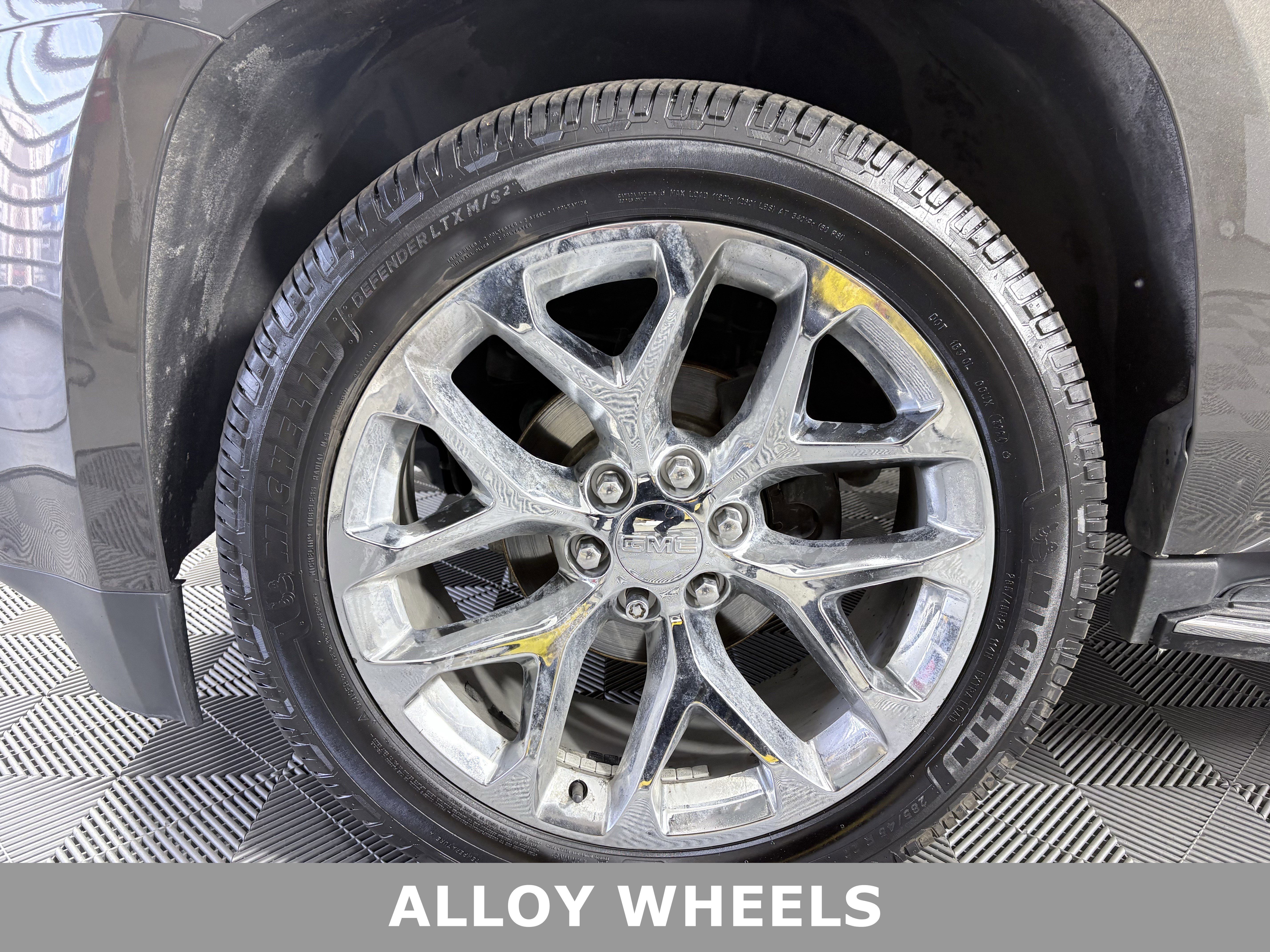 Used 2019 GMC Yukon Denali image 5