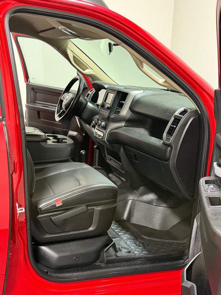 Used 2019 RAM 2500 Tradesman w/ Chrome Appearance Group AWD/4WD image 11