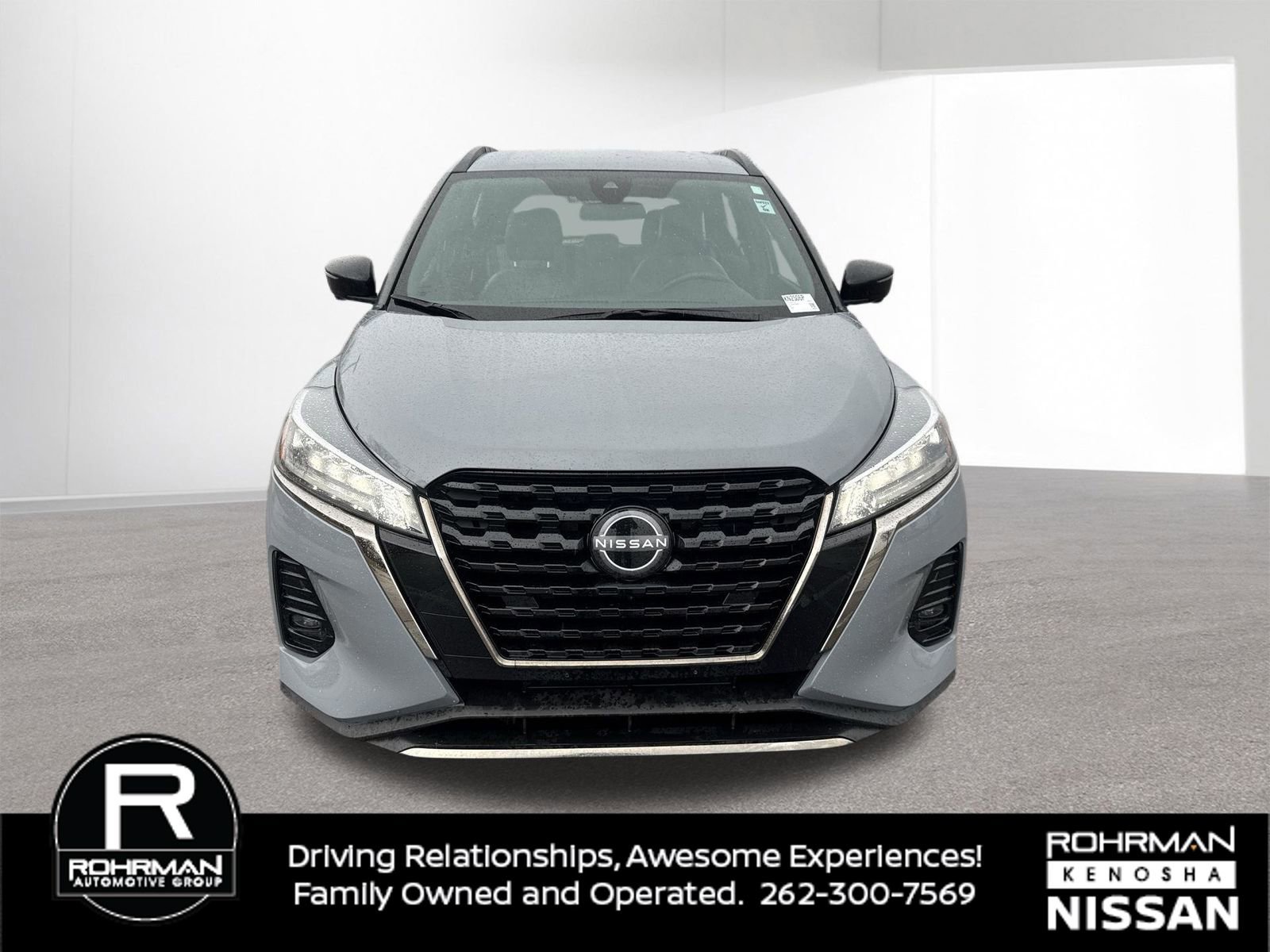 Used 2023 Nissan Kicks SR w/ SR Premium Package image 9