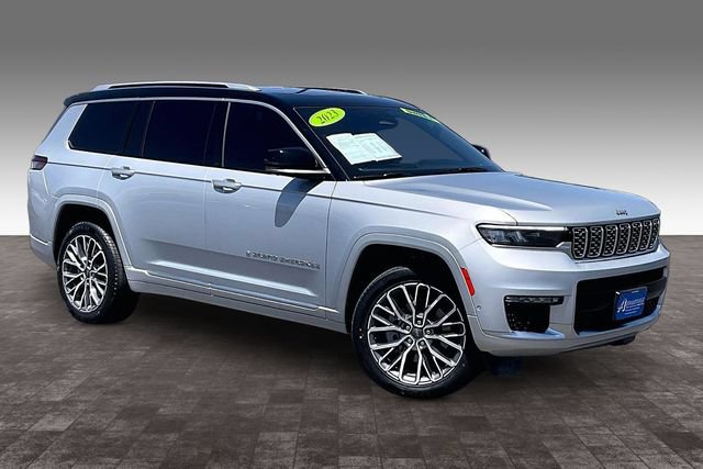 Used 2023 Jeep Grand Cherokee L Summit AWD/4WD image 11