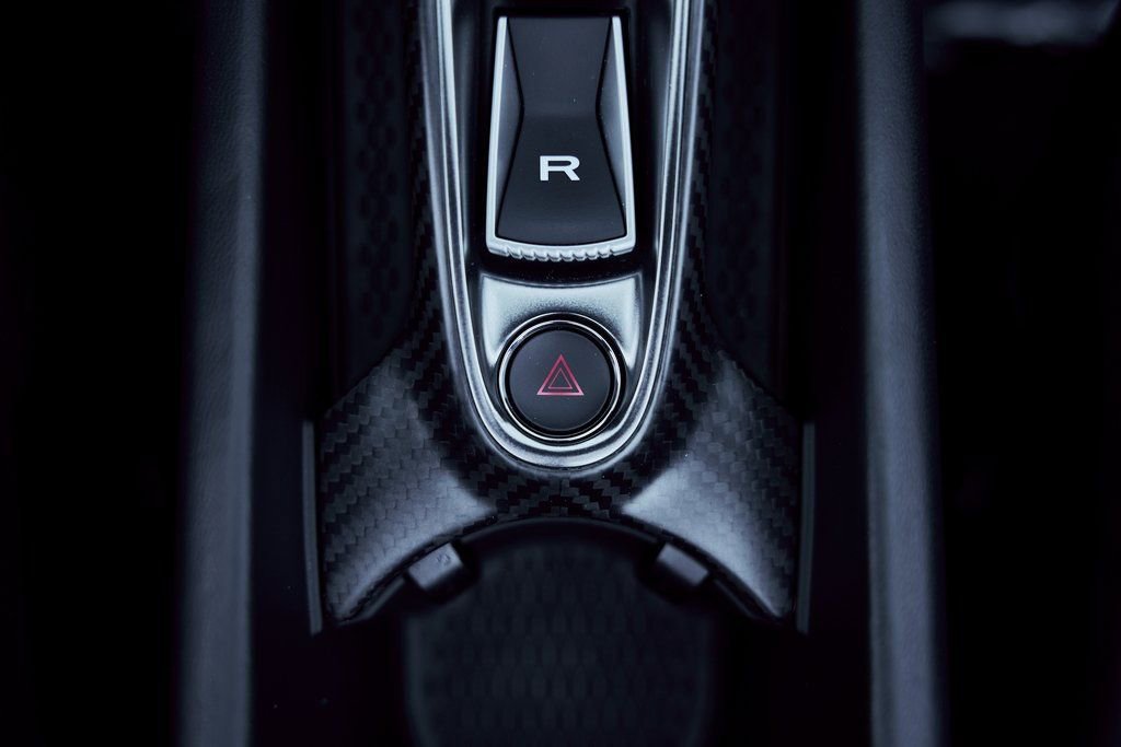 Used 2025 McLaren Artura Spider RWD image 66