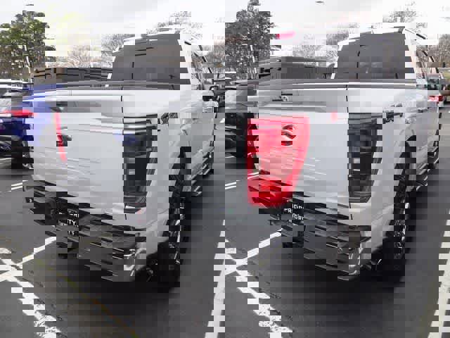 Used 2022 Ford F150 XLT w/ Equipment Group 302A High image 4