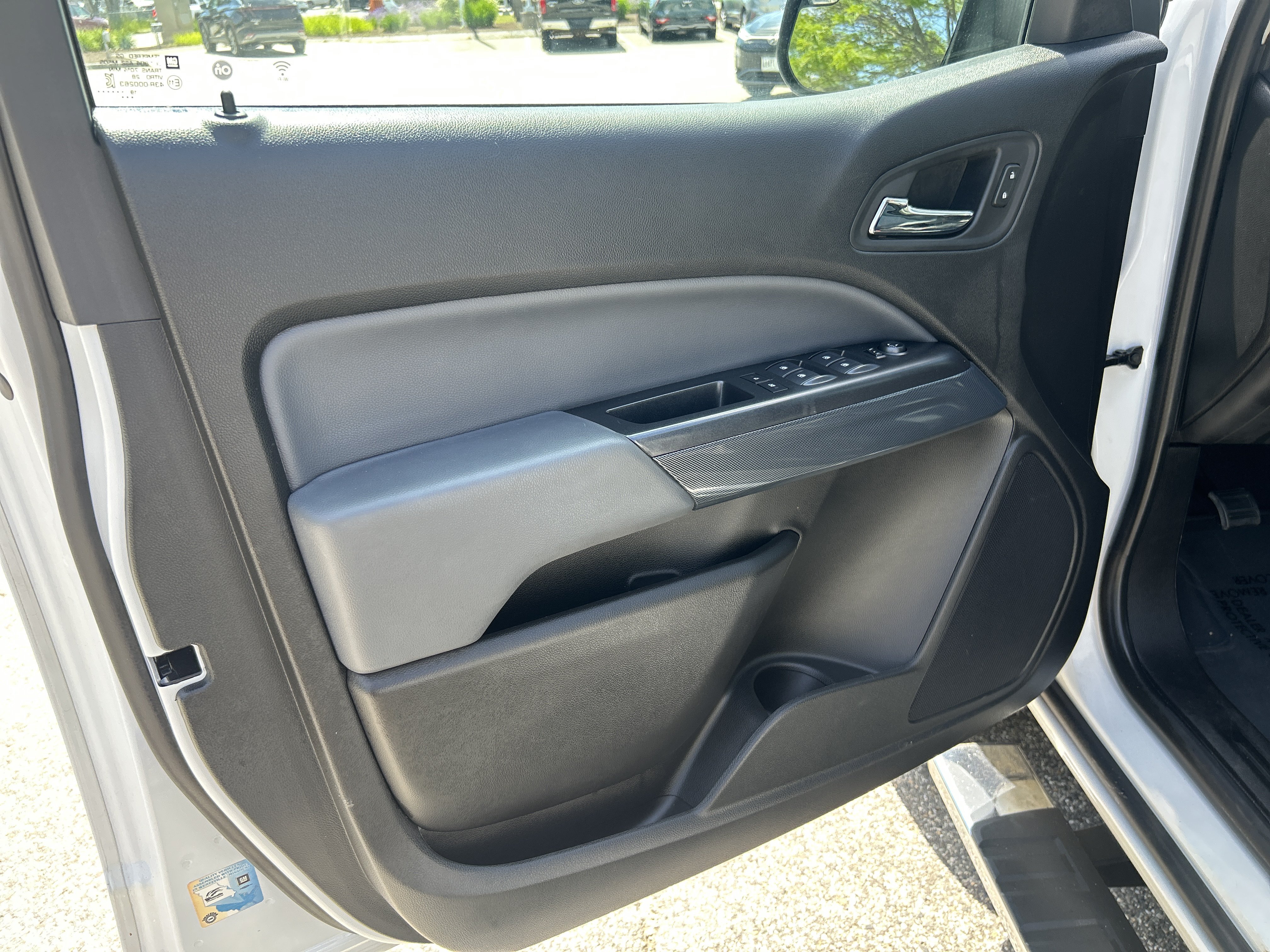 Used 2020 Chevrolet Colorado Z71 AWD/4WD image 15