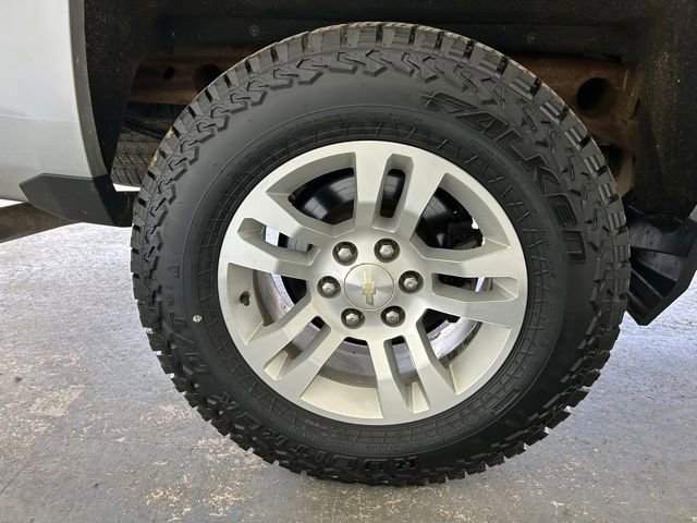 Used 2018 Chevrolet Silverado 1500 LT w/ All Star Edition AWD/4WD image 13
