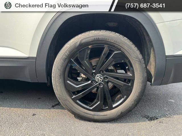 Used 2023 Volkswagen Atlas SE w/ Black Wheel Package AWD/4WD image 7