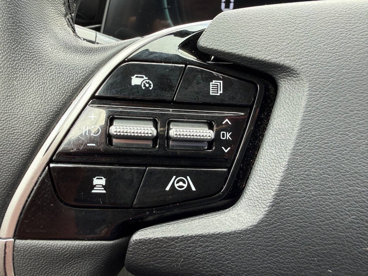 Used 2024 Kia Niro EX FWD image 32