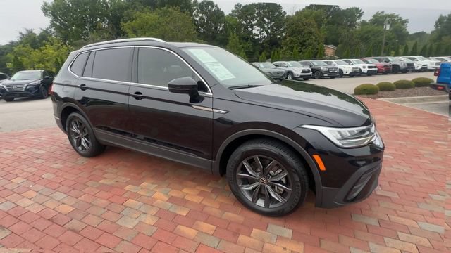 Used 2023 Volkswagen Tiguan SE FWD image 4
