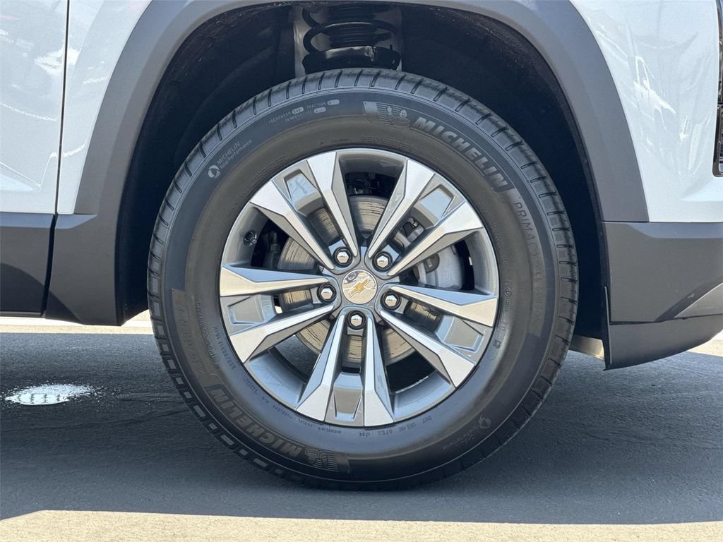 New 2026 Chevrolet Equinox LT w/ Safety and Technology Package AWD/4WD image 35