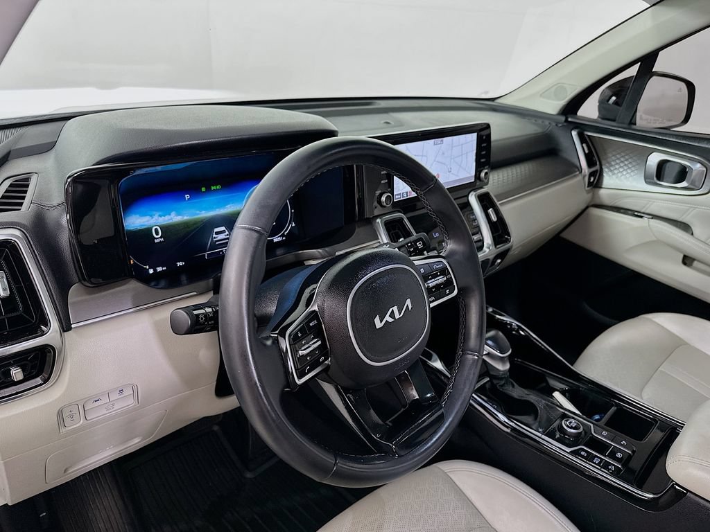 Used 2023 Kia Sorento SX FWD image 10