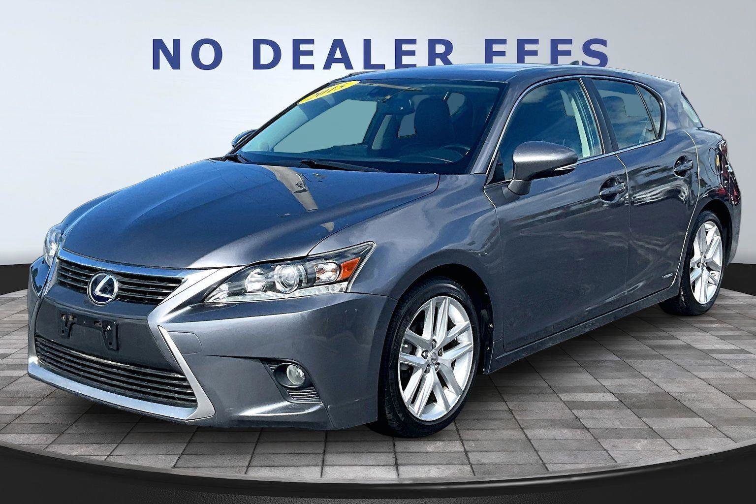 Used 2015 Lexus CT 200h w/ Navigation Package FWD image 1