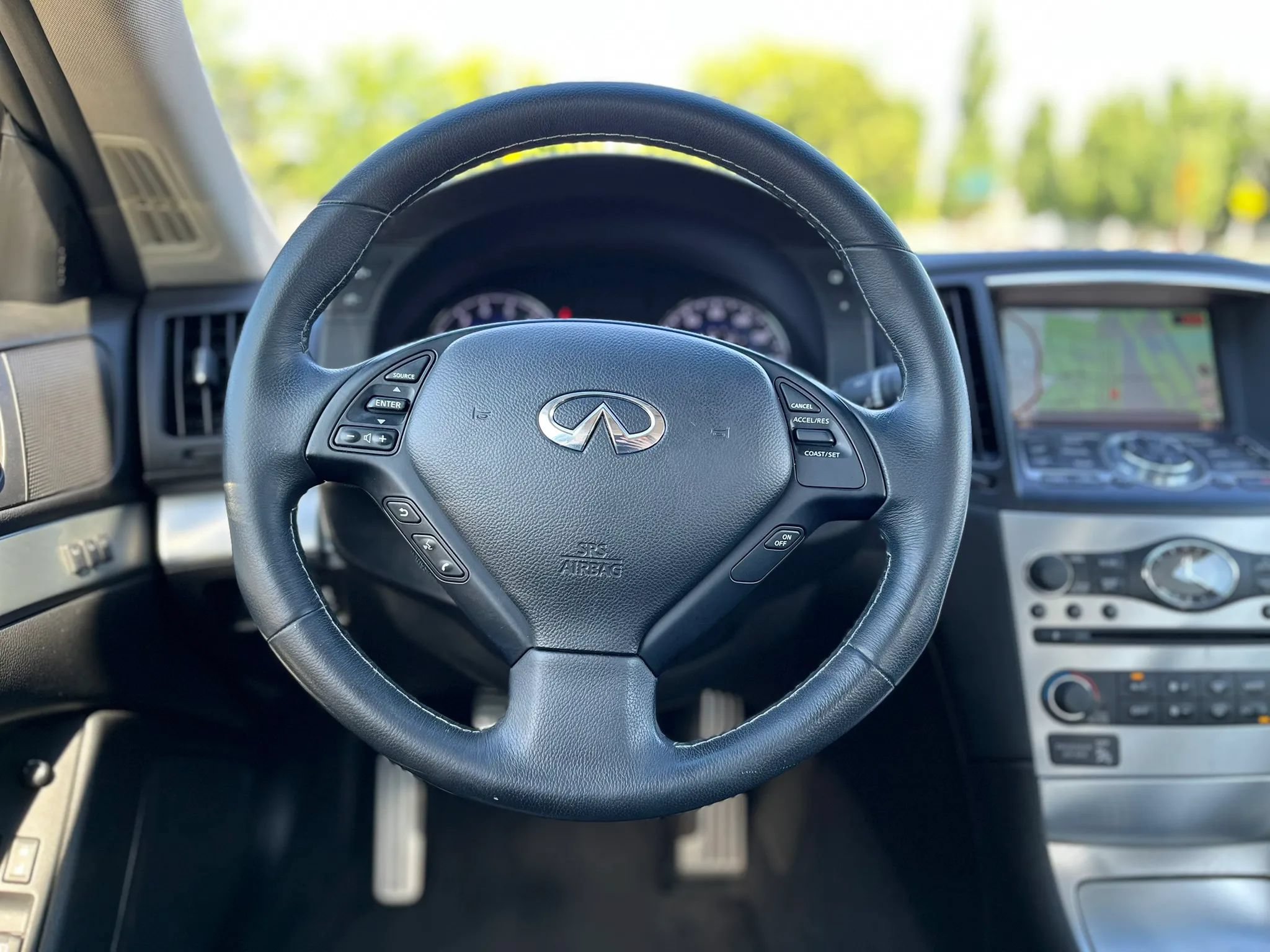 Used 2015 INFINITI Q60 Sport RWD image 14