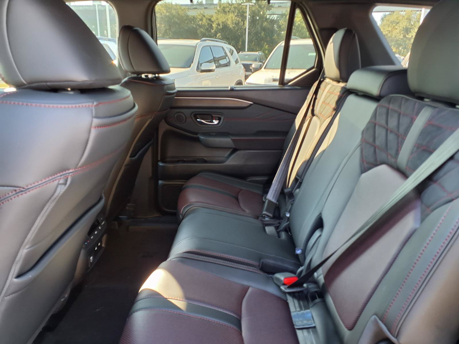 New 2026 Honda Pilot Black Edition image 12