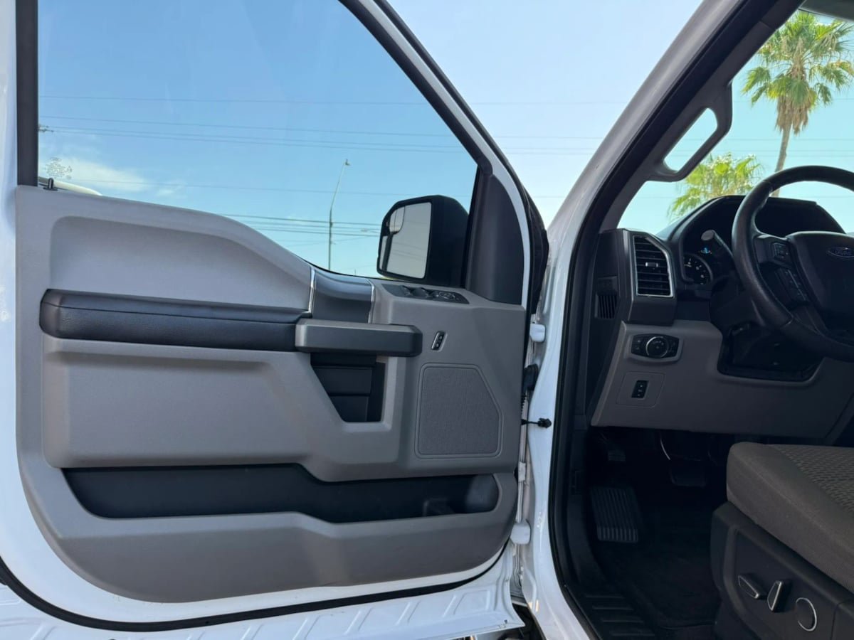 Used 2016 Ford F150 XLT w/ Equipment Group 302A Luxury AWD/4WD image 34