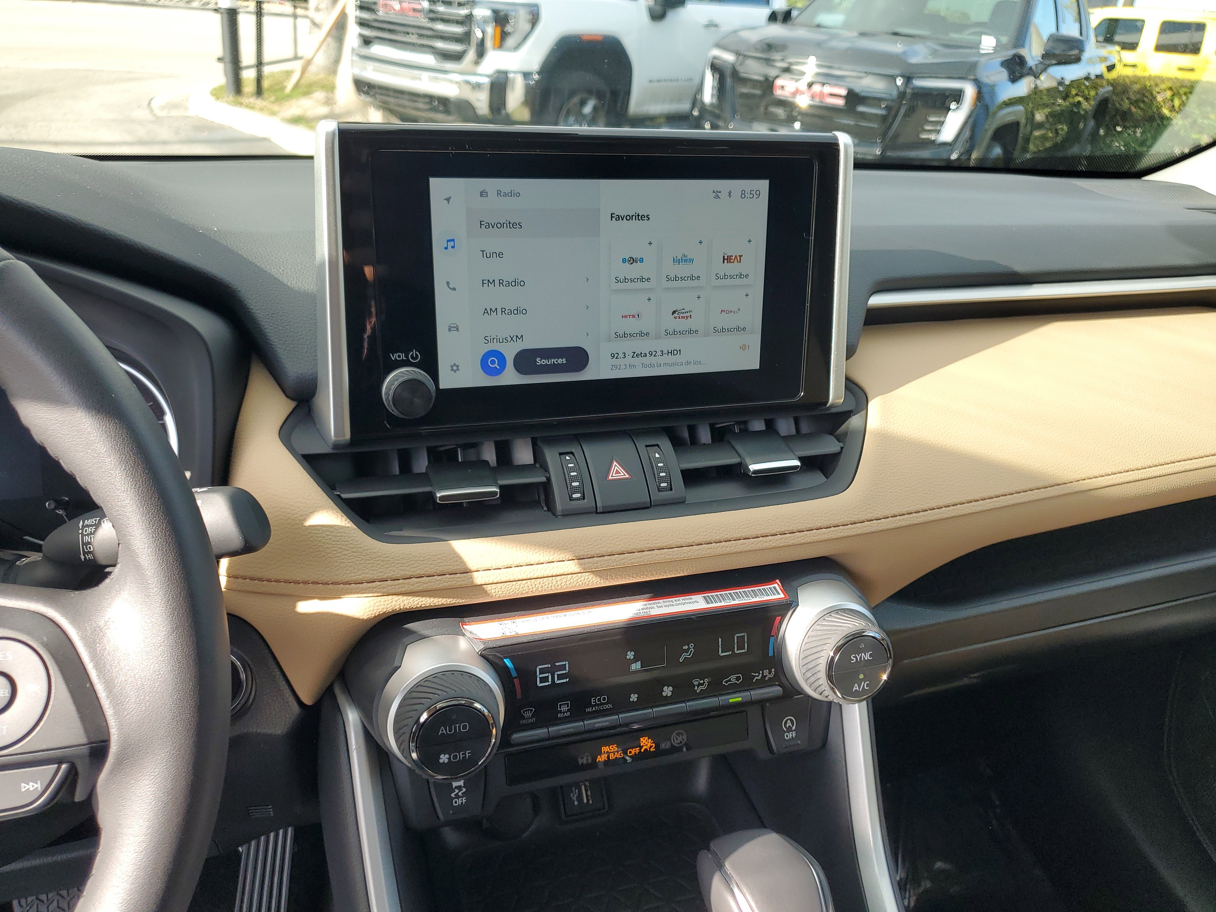 Used 2025 Toyota RAV4 XLE Premium image 25