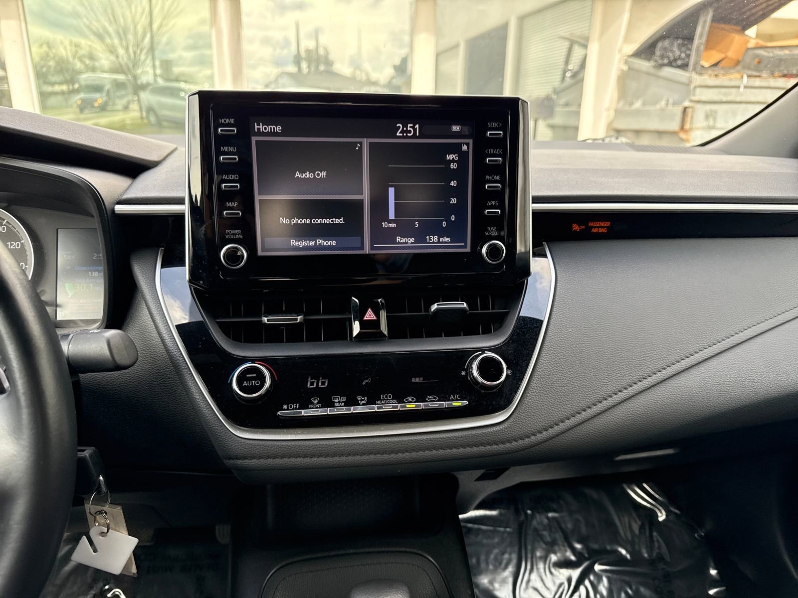 Used 2020 Toyota Corolla SE w/ Carpet Mat Package (TMS) image 18