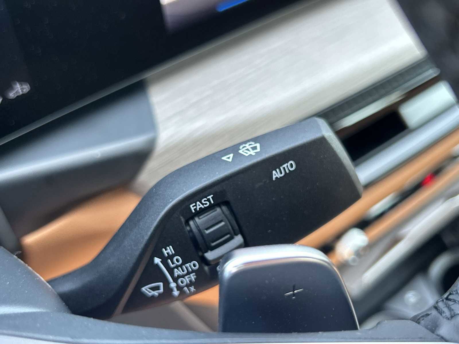 Used 2025 BMW 330i xDrive Sedan w/ Convenience Package image 28