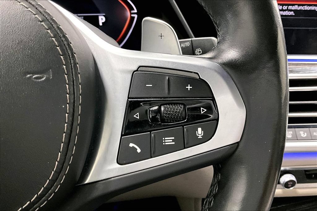 Used 2022 BMW X7 xDrive40i w/ M Sport Package AWD/4WD image 21