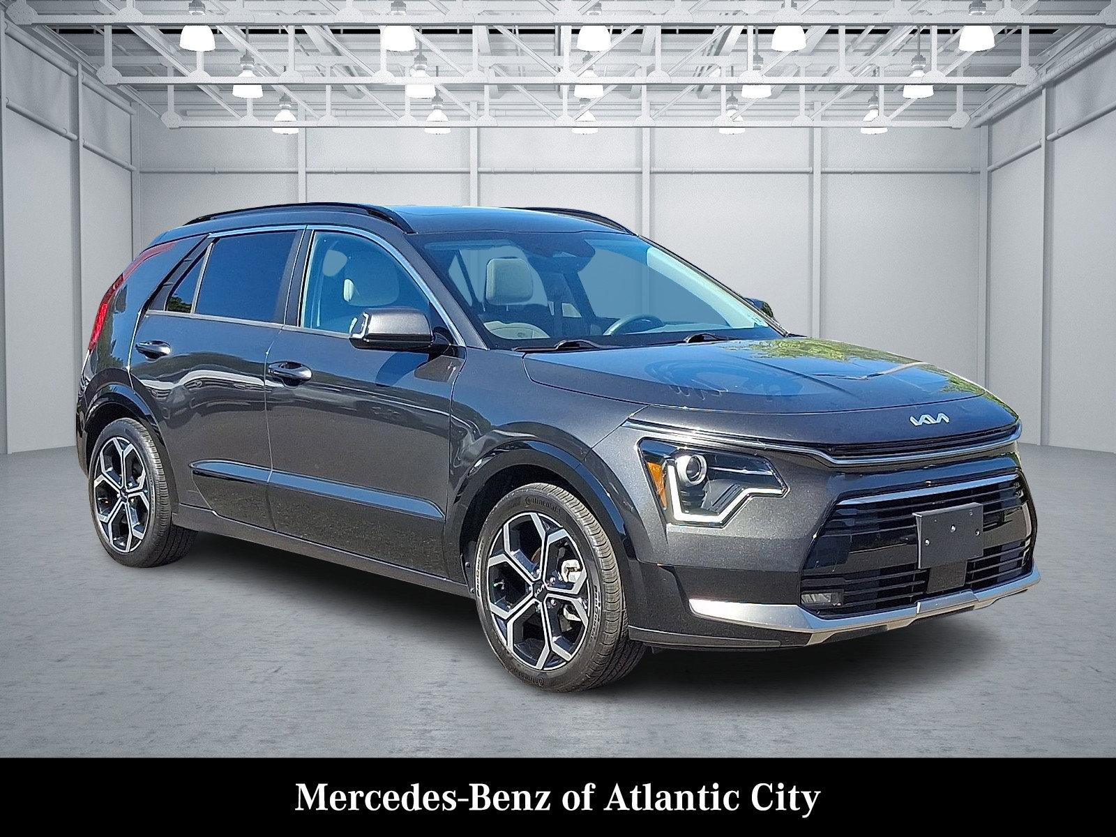 Used 2023 Kia Niro EX Touring