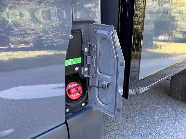 Used 2023 Mercedes-Benz Sprinter 3500 image 26
