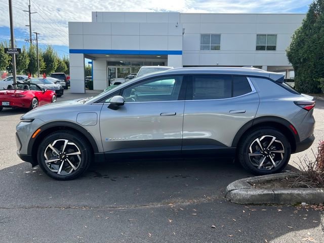 New 2026 Chevrolet Equinox EV LT image 4