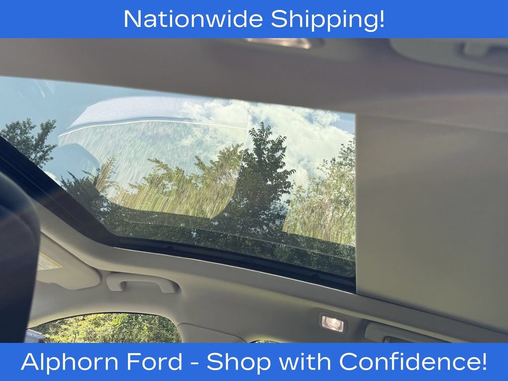 Used 2021 Ford Escape Titanium w/ Titanium Elite Package AWD/4WD image 15