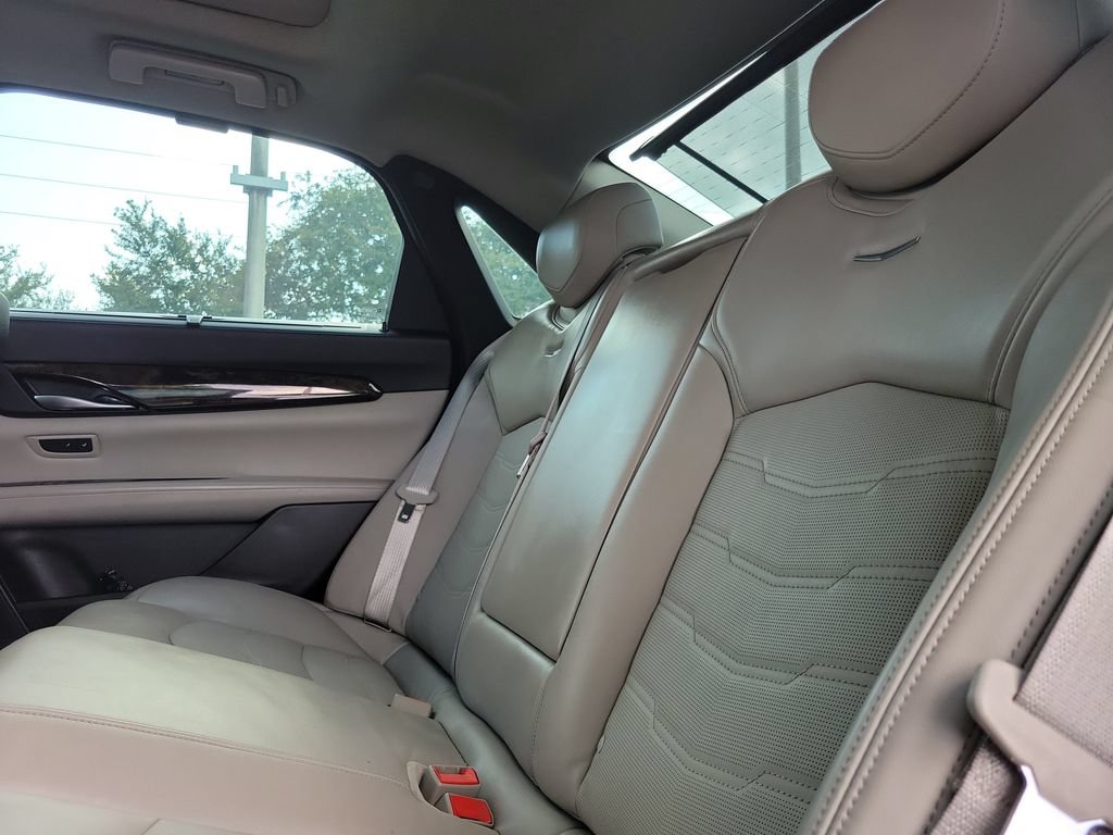 Used 2017 Cadillac CT6 Luxury AWD/4WD image 17