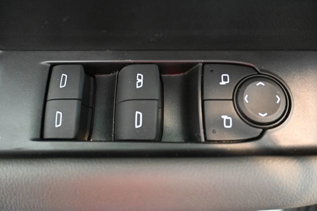 Used 2024 Chevrolet Colorado ZR2 w/ Technology Package image 11