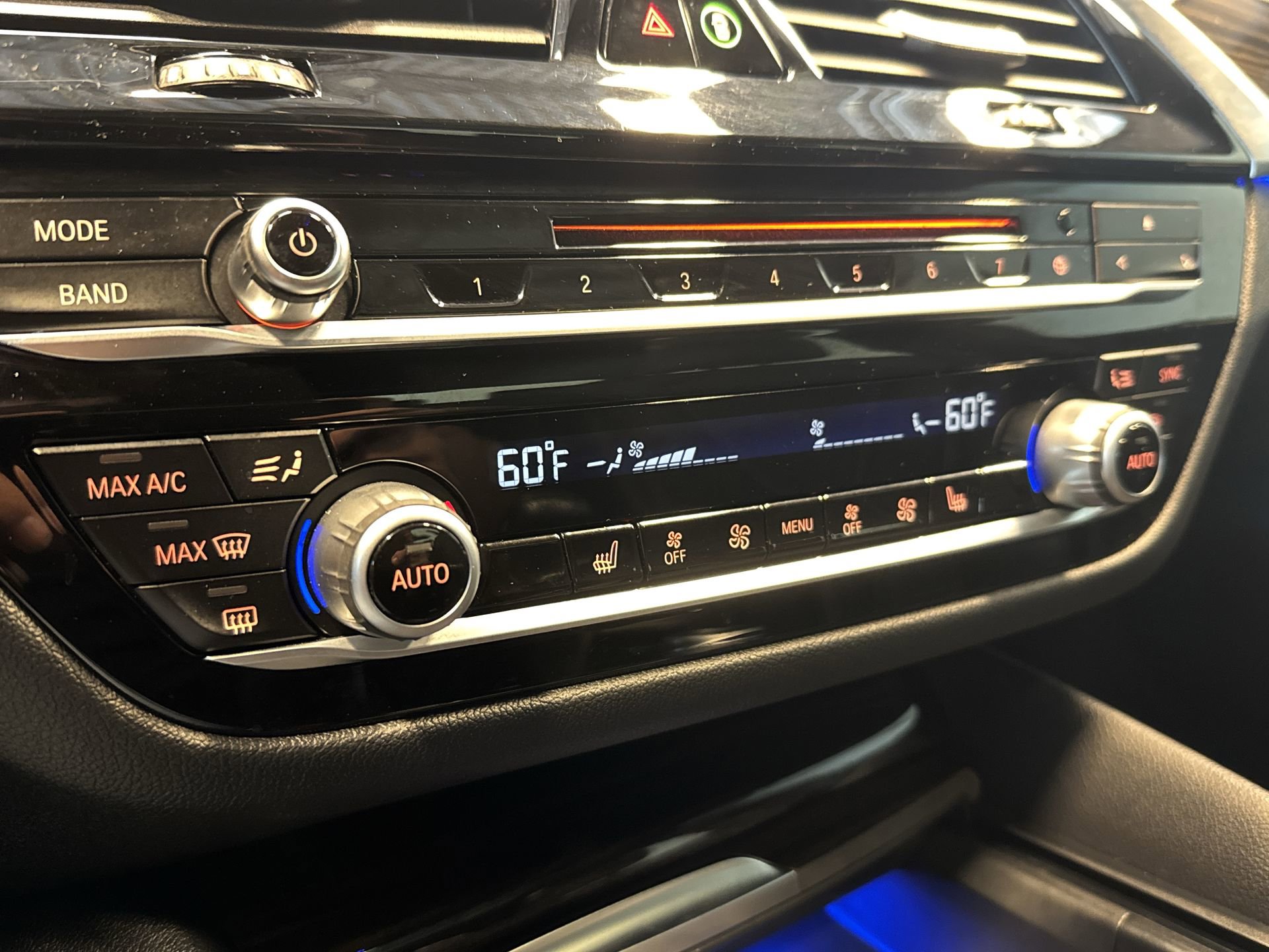 Used 2019 BMW 540i xDrive AWD/4WD image 18