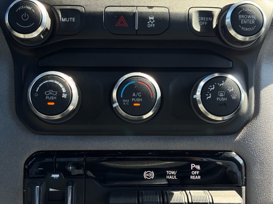Used 2022 RAM 3500 Tradesman image 39