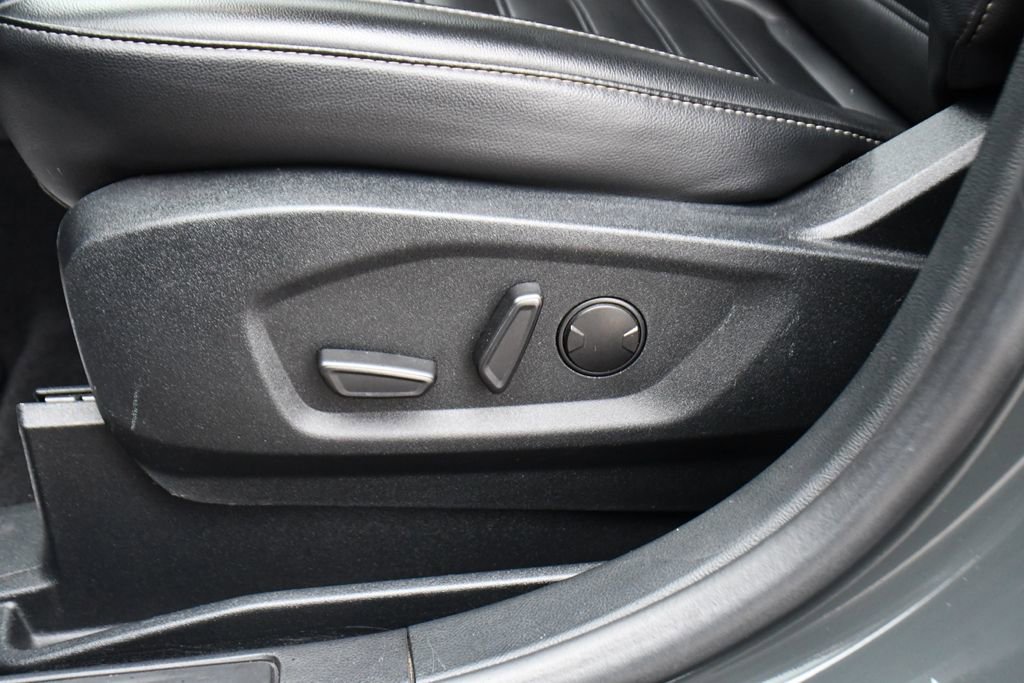 Used 2021 Ford Edge SEL w/ Convenience Package image 14