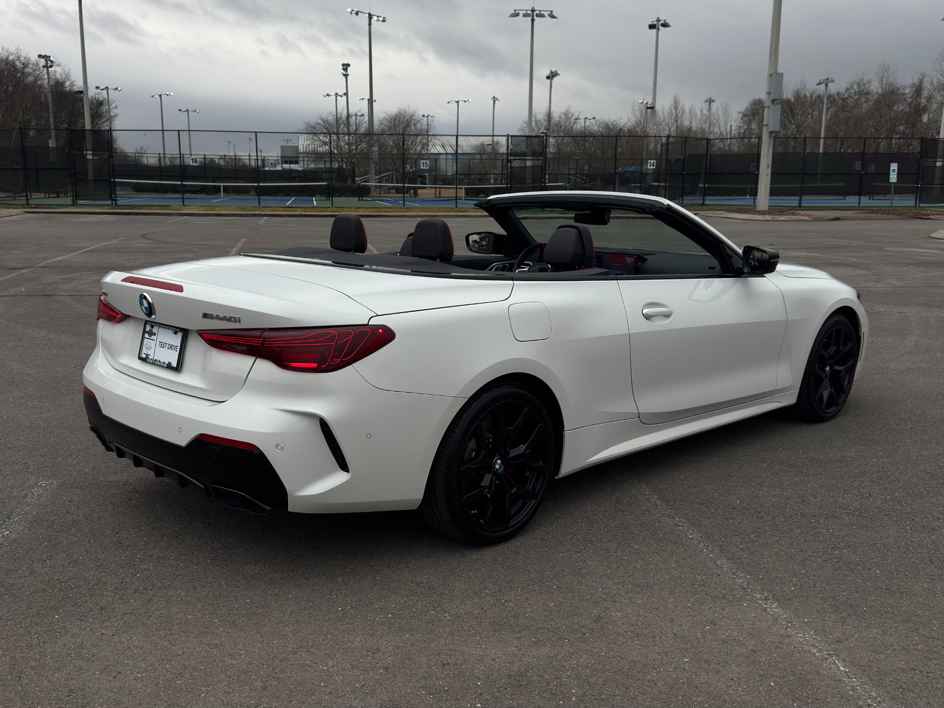 Used 2025 BMW 440i xDrive Convertible w/ Premium Package image 3