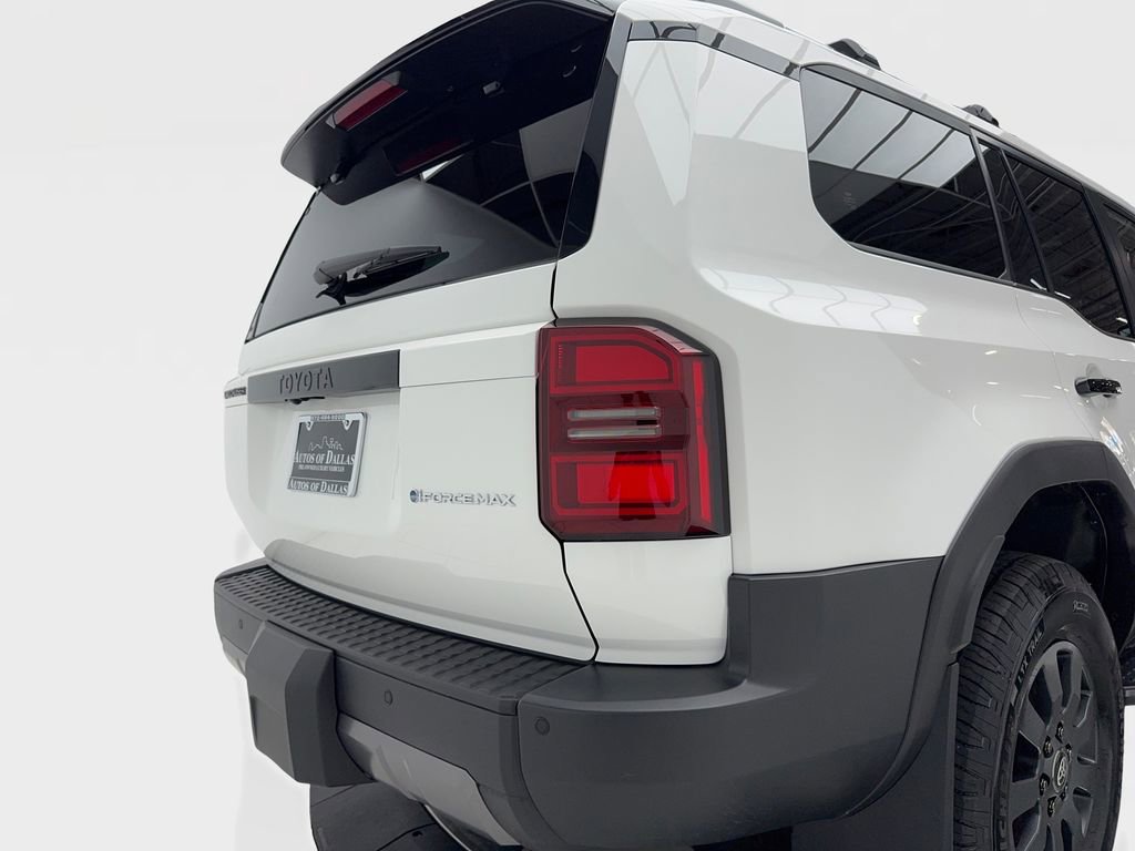 Used 2025 Toyota Land Cruiser w/ Premium Package image 7
