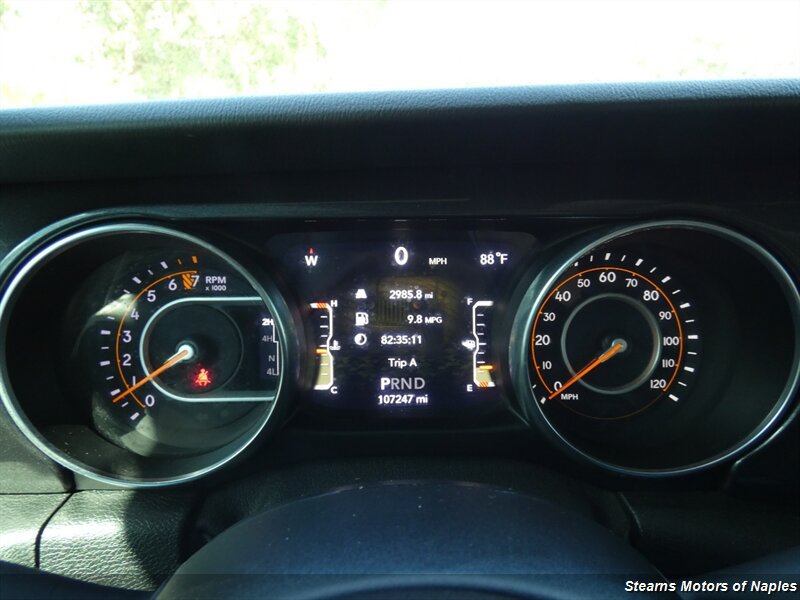 Used 2020 Jeep Wrangler Unlimited Sahara AWD/4WD image 21
