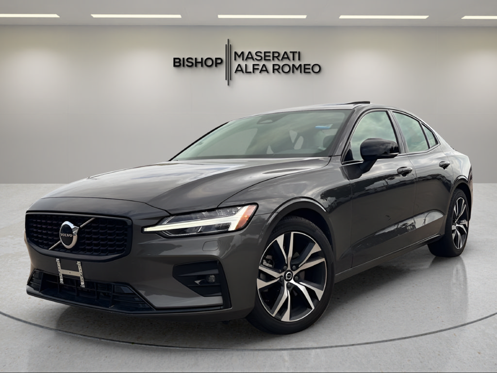 Used 2025 Volvo S60 B5 Core FWD image 2
