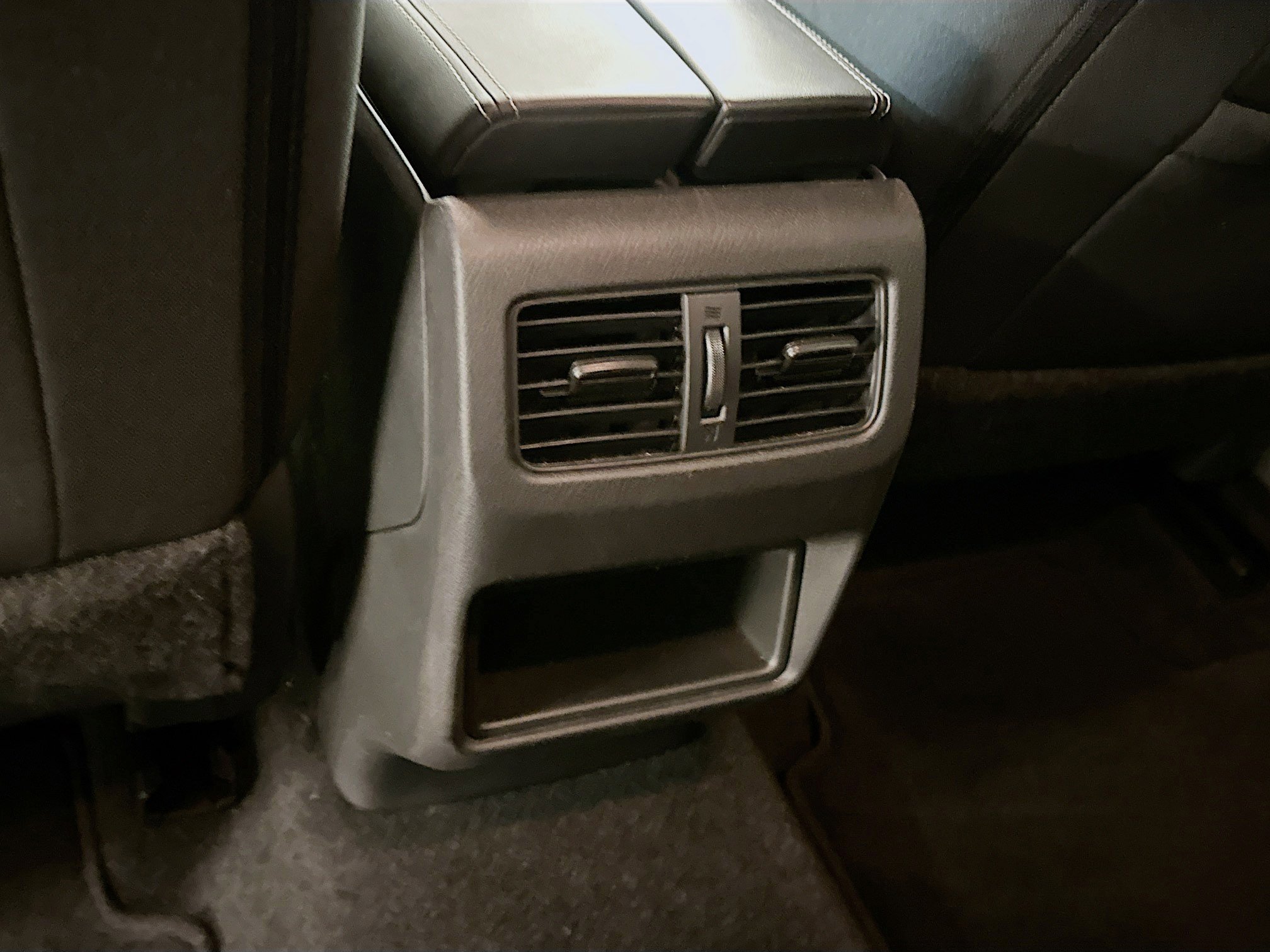 Used 2023 Nissan Rogue S image 28