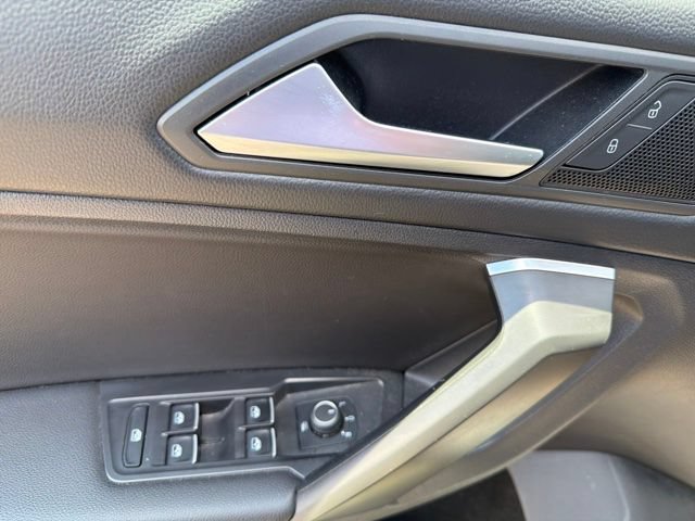 Used 2021 Volkswagen Tiguan SE R-Line AWD/4WD image 10