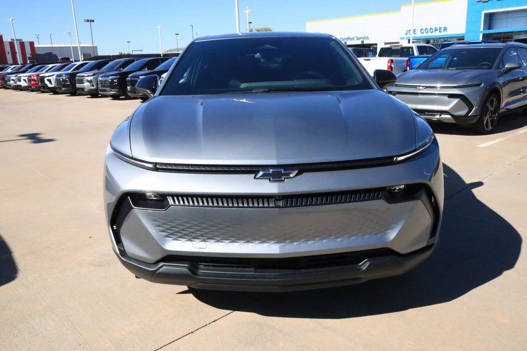 New 2026 Chevrolet Equinox EV LT image 9
