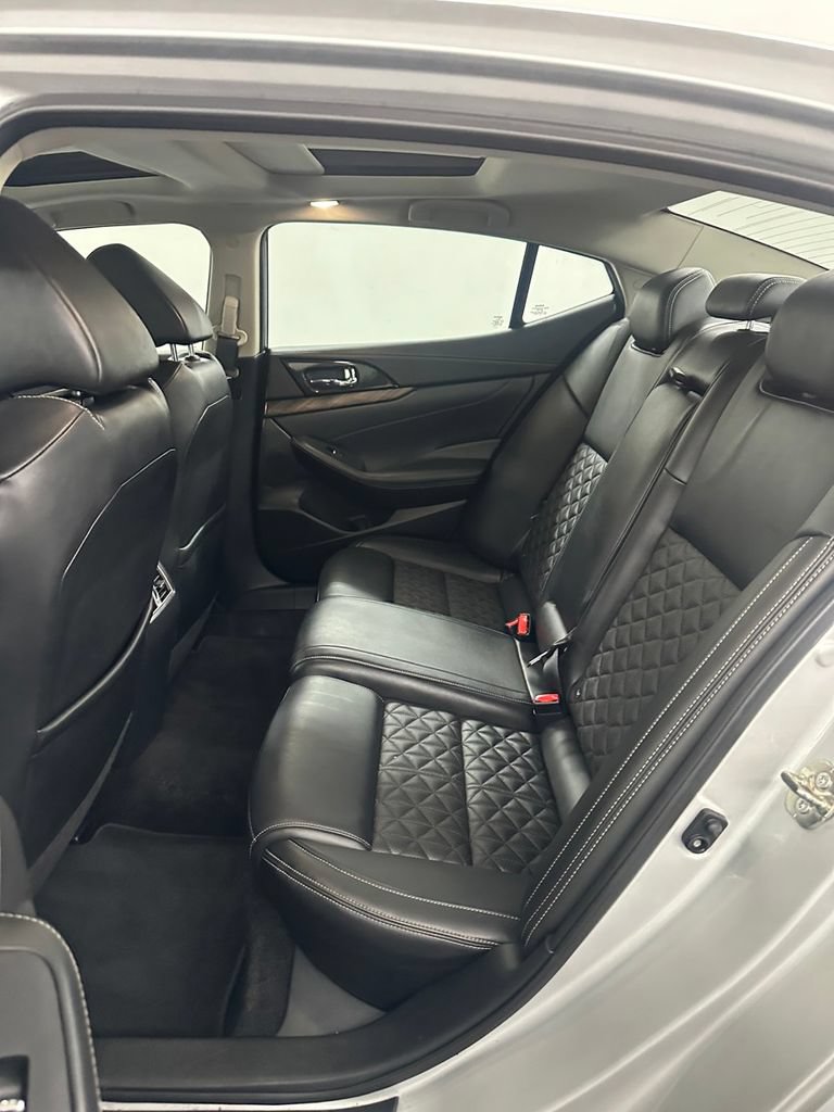Used 2017 Nissan Maxima Platinum FWD image 27