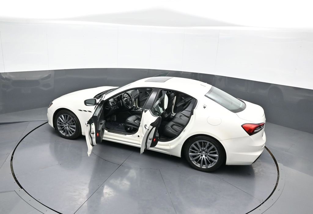 Used 2022 Maserati Ghibli Modena image 45